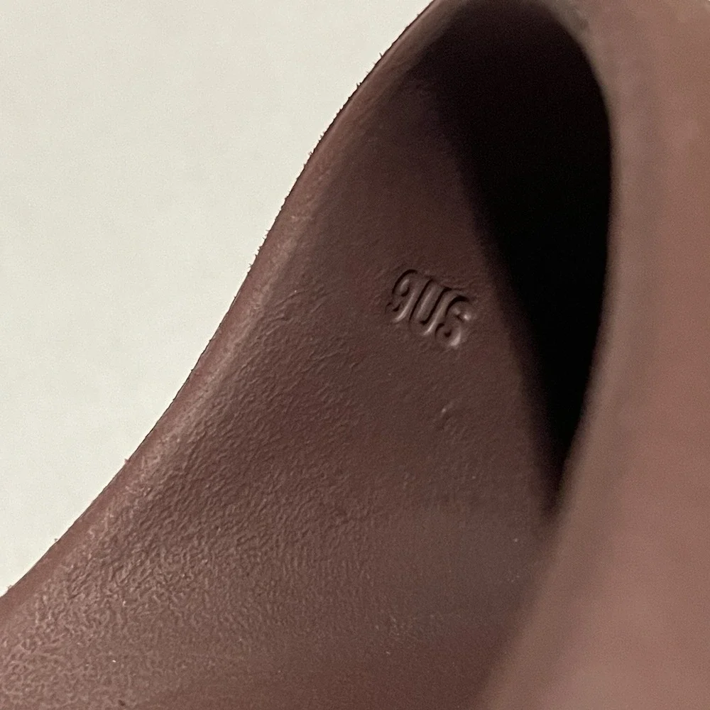 YS-01 Fudge Size 9 Slides Brand New W/ Dust Bag